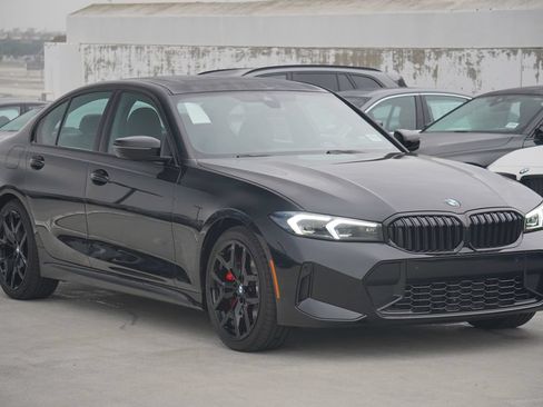 Used 2026 BMW 330i Sedan w/ M Sport Package RWD image 3