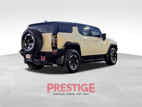 Used 2024 GMC Hummer EV 3X w/ Extreme Off-Road Package AWD/4WD image 10