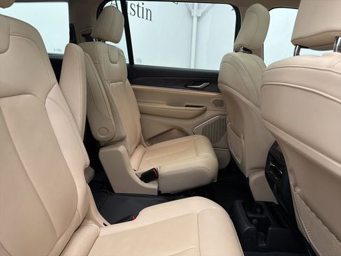 Used 2021 Jeep Grand Cherokee L Limited image 30