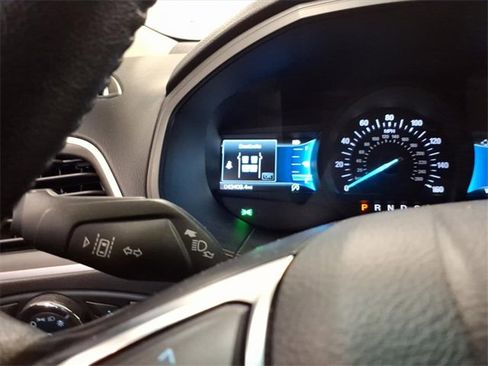 Certified 2024 Ford Edge SEL w/ Convenience Package image 18