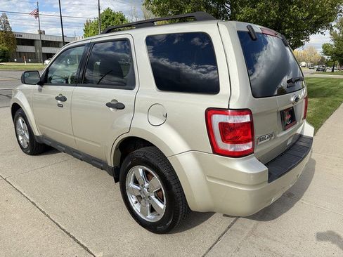 Used 2011 Ford Escape XLT w/ 203A Rapid Spec Order Code AWD/4WD image 7