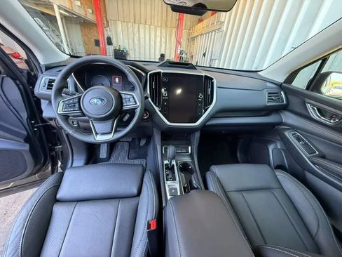 Used 2023 Subaru Ascent Limited AWD/4WD image 16