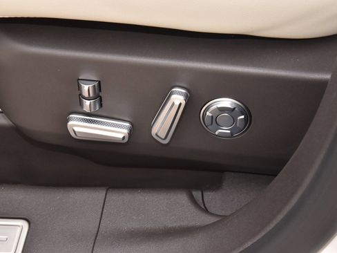 New 2026 Lincoln Nautilus Black Label w/ Jet Appearance Package image 38