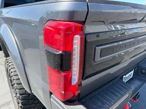 Used 2024 Ford F250 Lariat w/ Lariat Ultimate Package AWD/4WD image 30