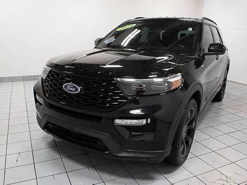 Used 2023 Ford Explorer ST-Line AWD/4WD image 1