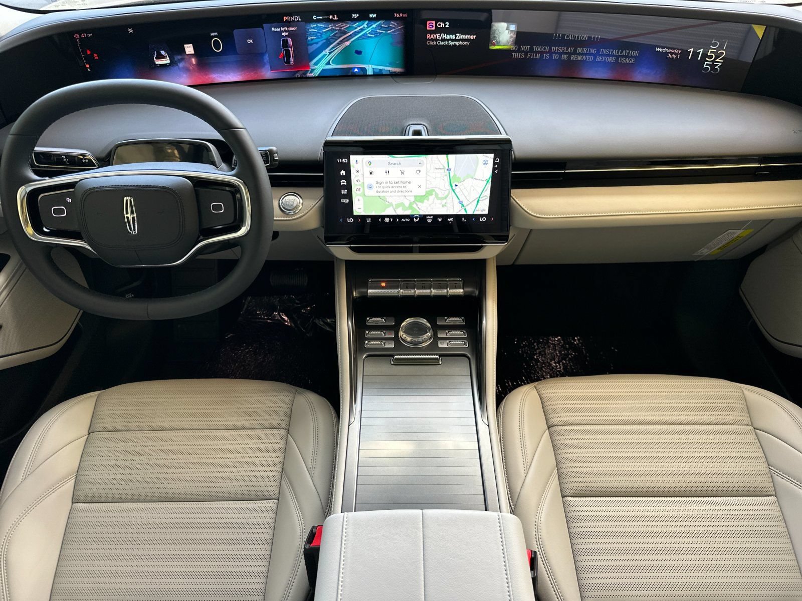 New 2026 Lincoln Nautilus Reserve w/ Jet Appearance Package AWD/4WD image 12
