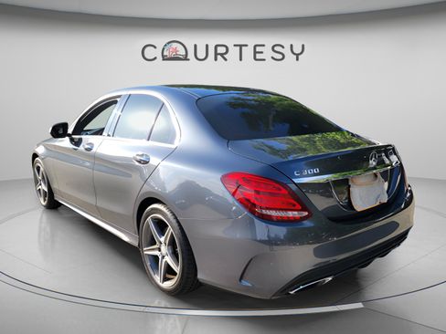 Used 2015 Mercedes-Benz C 300 4MATIC Sedan w/ Multimedia Package image 2