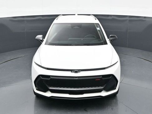 Used 2024 Chevrolet Equinox EV RS FWD image 27