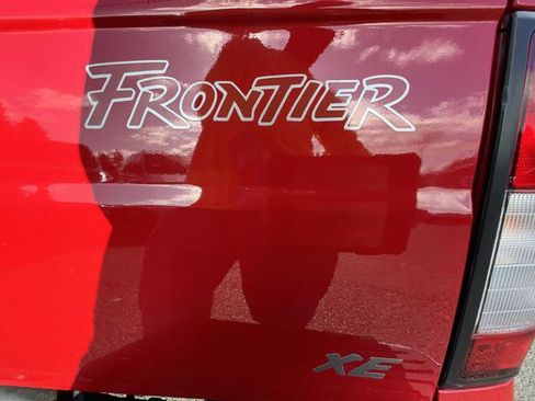 Used 1999 Nissan Frontier XE image 18