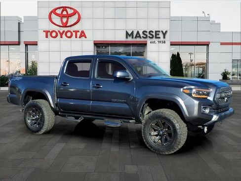 Used 2020 Toyota Tacoma SR5 image 18
