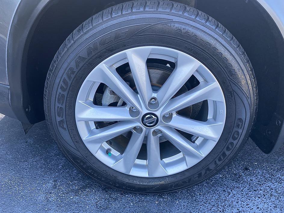 Used 2019 Nissan Rogue Sport SV AWD/4WD image 27