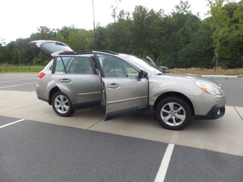 Used 2014 Subaru Outback 2.5i AWD/4WD image 63