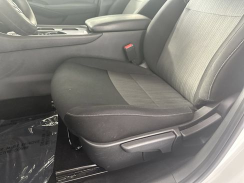 Certified 2024 Nissan Sentra SV FWD image 12
