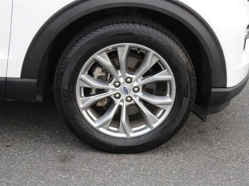 Used 2023 Ford Explorer Limited image 10