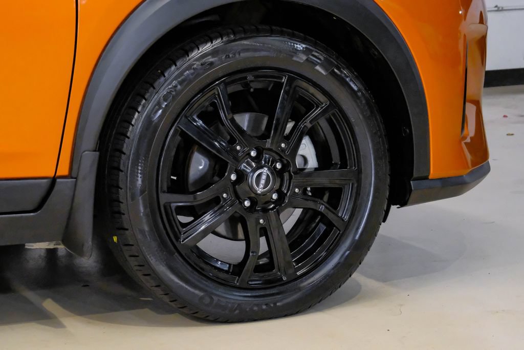Used 2023 Nissan Kicks SR FWD image 70