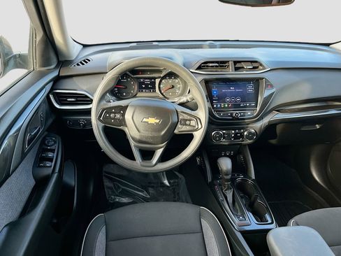 Used 2023 Chevrolet TrailBlazer LT w/ Convenience Package AWD/4WD image 22