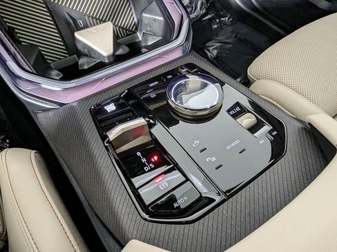 Used 2025 BMW X3 xDrive30i w/ Convenience Package image 36