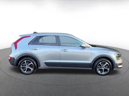 Used 2026 Kia Niro LX FWD image 16