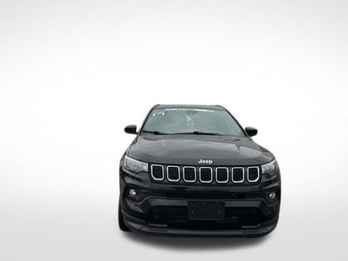 Used 2023 Jeep Compass Latitude image 13