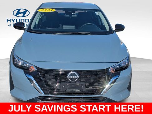 Used 2024 Nissan Sentra SV FWD image 12