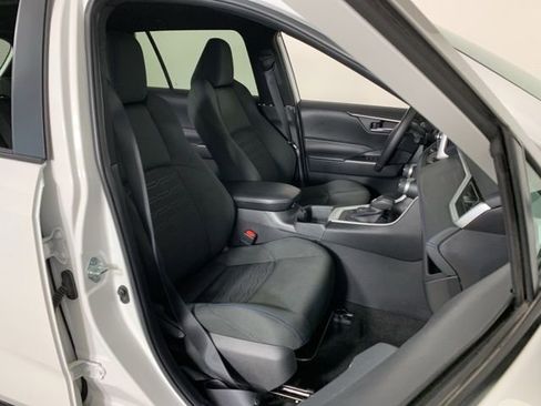 Used 2024 Toyota RAV4 SE AWD/4WD image 36