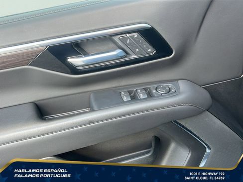 Used 2025 Chevrolet Tahoe LT AWD/4WD image 11