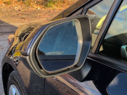 Used 2023 Toyota Corolla LE image 9