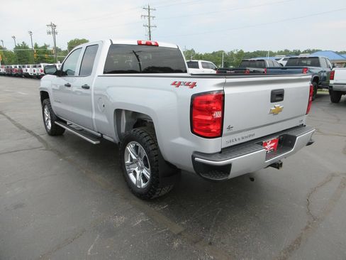 Certified 2019 Chevrolet Silverado 1500 Custom w/ Custom Convenience Package AWD/4WD image 8