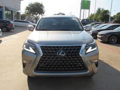 Used 2022 Lexus GX 460 Luxury image 2