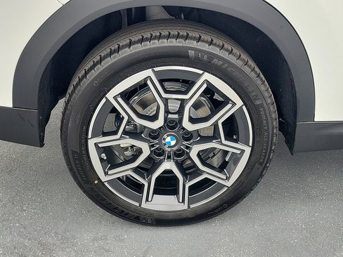 New 2026 BMW X2 xDrive28i w/ Convenience Package AWD/4WD image 6