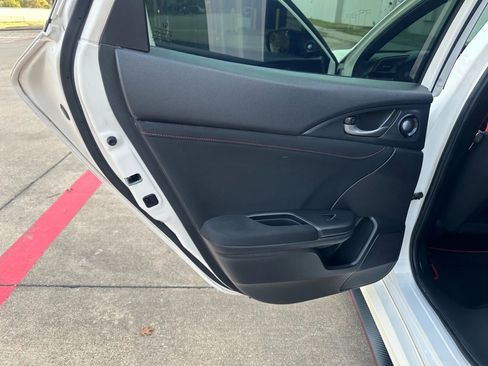 Used 2021 Honda Civic Type R image 17