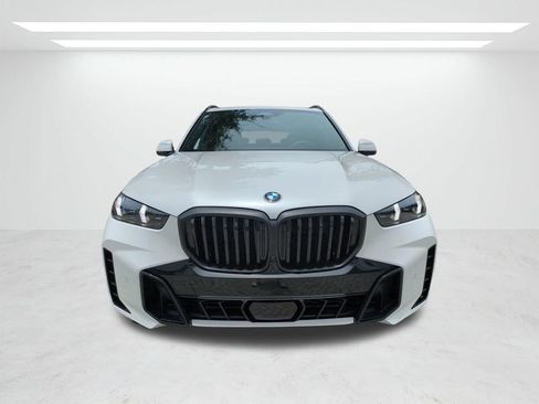 New 2026 BMW X5 xDrive40i w/ M Sport Package AWD/4WD image 9