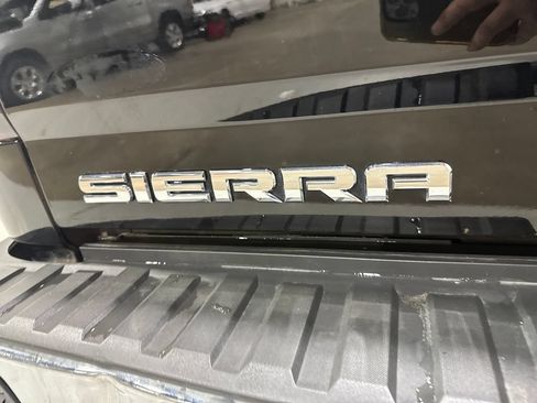 Used 2017 GMC Sierra 1500 4x4 Double Cab w/ Sierra Convenience Package image 30