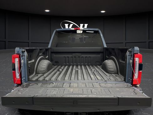 Used 2023 Ford F350 Limited w/ FX4 Off-Road Package AWD/4WD image 27