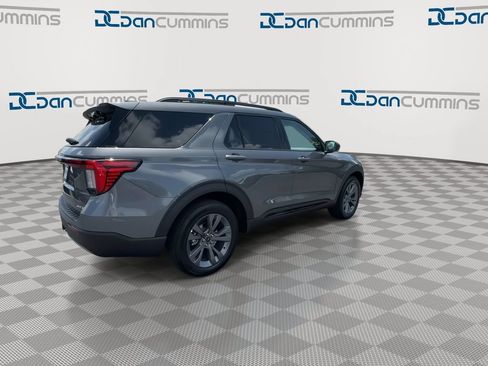 New 2026 Ford Explorer Active w/ Active Comfort Package AWD/4WD image 8