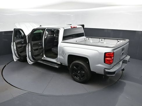 Used 2018 Chevrolet Silverado 1500 LT w/ Texas Edition RWD image 48