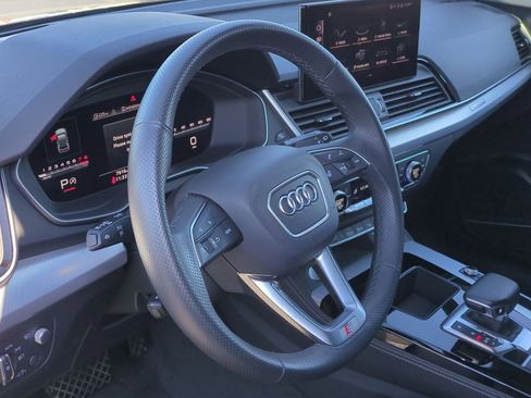 Used 2024 Audi Q5 2.0T Prestige image 17