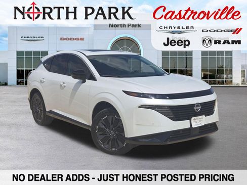 Used 2025 Nissan Murano Platinum w/ Cargo Package AWD/4WD image 1