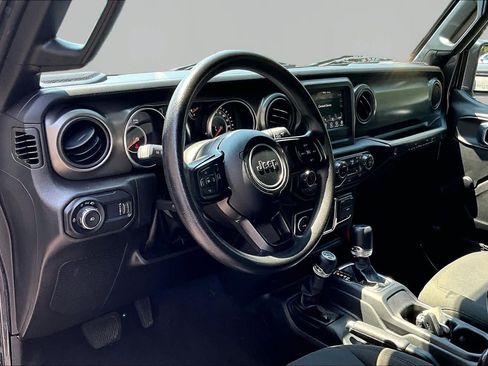 Used 2023 Jeep Wrangler Unlimited Sport AWD/4WD image 18