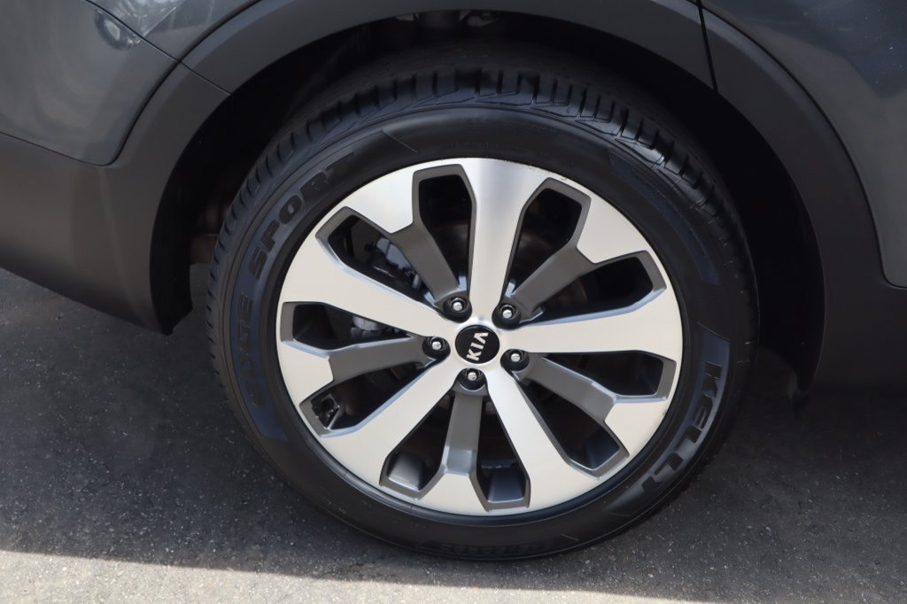 Used 2021 Kia Telluride S FWD image 11