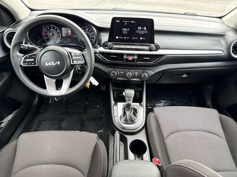 Used 2023 Kia Forte LXS w/ LXS Technology Package FWD image 13