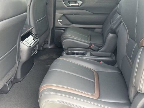 New 2026 Nissan Armada SL w/ Captain's Chari Seat Package RWD image 18