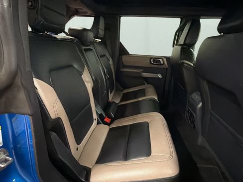 Used 2023 Ford Bronco Wildtrak AWD/4WD image 14