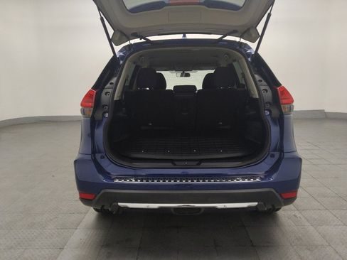 Used 2017 Nissan Rogue SV FWD image 29