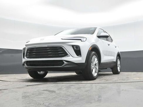 New 2026 Buick Encore GX Preferred AWD/4WD image 40