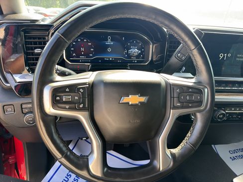Used 2023 Chevrolet Silverado 1500 LT AWD/4WD image 15