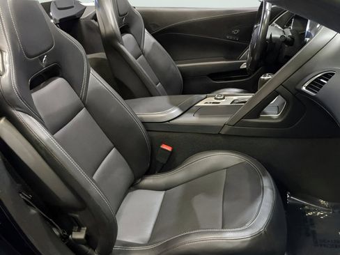 Used 2019 Chevrolet Corvette Stingray Convertible w/ 3LT Preferred Equipment Group image 19