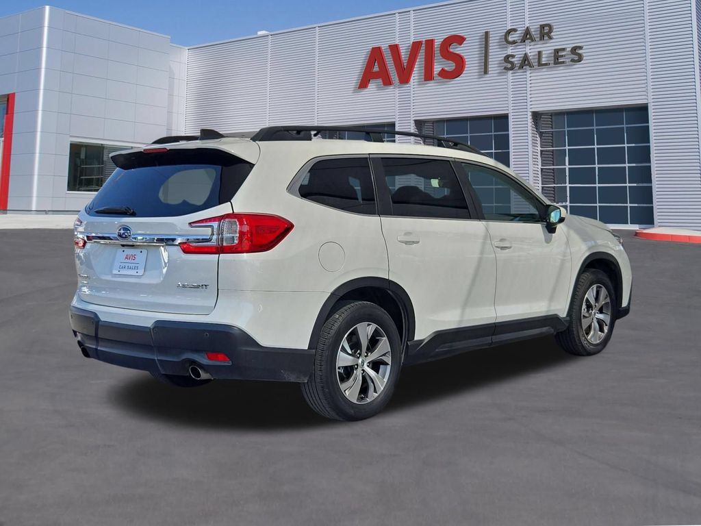 Used 2025 Subaru Ascent Premium AWD/4WD image 6