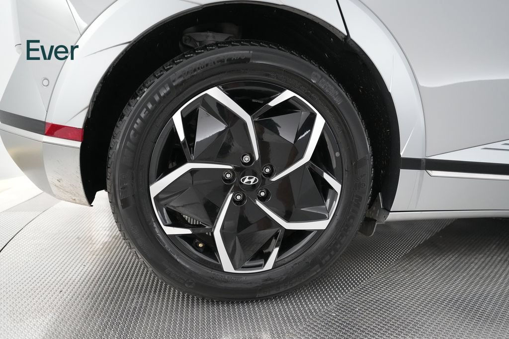 Used 2024 Hyundai Ioniq 5 Limited RWD image 9