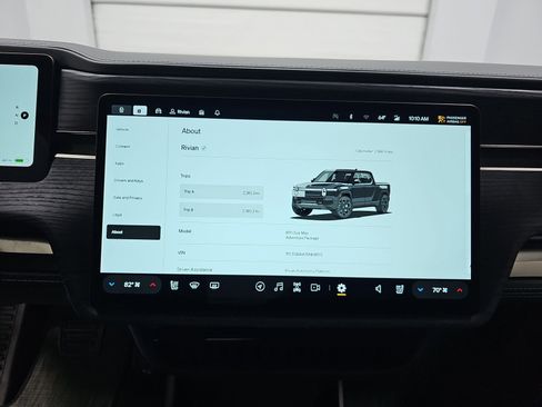 Used 2025 Rivian R1T Adventure image 27